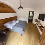 Ξενοδοχείο Dvur Pecinov