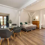 Dvur Pecinov Ξενοδοχείο 4*