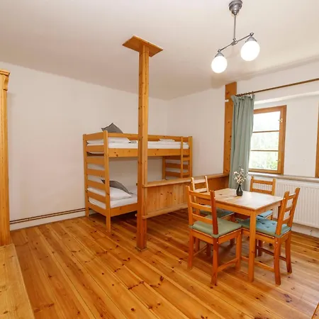 Hotel Dvůr Pecínov Benesov (Central Bohemian)