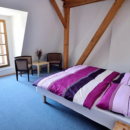 Dvůr Pecínov 4* Benesov (Central Bohemian)