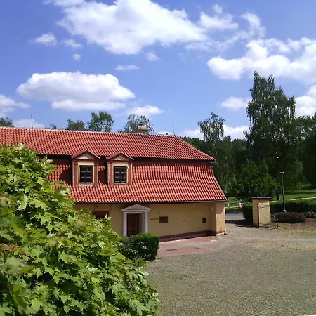 Dvůr Pecínov Benesov (Central Bohemian)