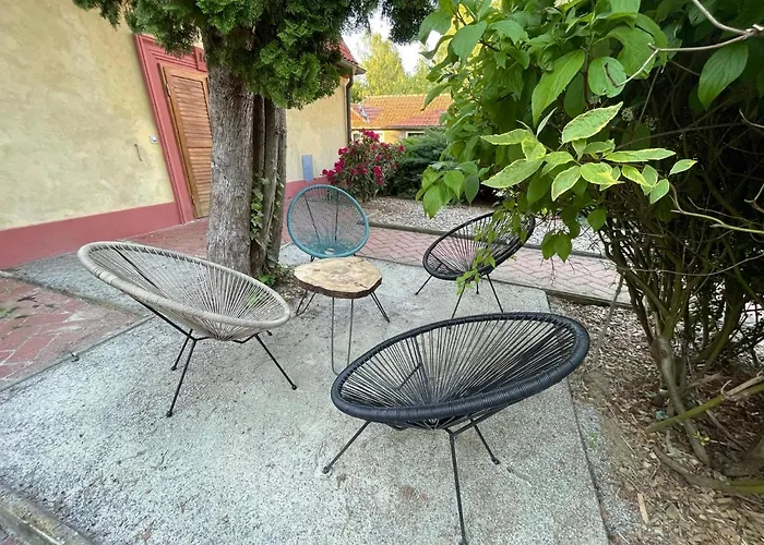 Dvur Pecinov 4* Benesov (Central Bohemian)