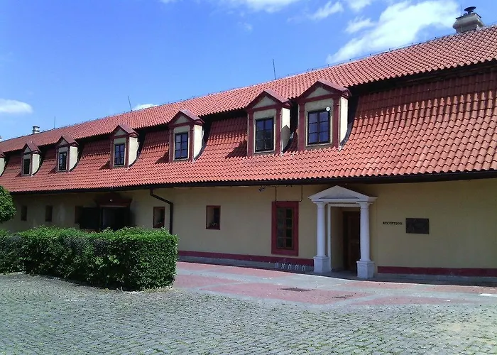 Dvur Pecinov 4* Benesov (Central Bohemian)